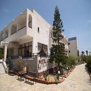 Ionikos Hotel 2*