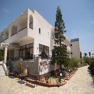 Ionikos Hotel 2*